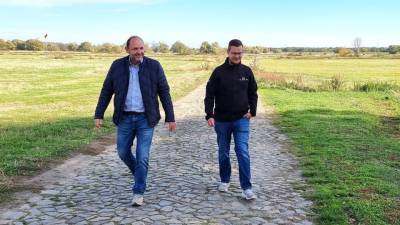 v.l. Thomas Staudt MdL und Ortsb�rgermeister Alexander Wittwer
