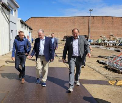 v.l. Gesch�ftsf�hrer SET Olaf Deter, Ministerpr�sident Dr. Rainer Haseloff, Thomas Staudt MdL