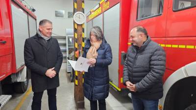 �bergabe F�rdermittelbescheid, v.l.: B�rgermeister Steffen Schilm, Ministerin Dr. Tamara Zieschang, Thomas Staudt MdL