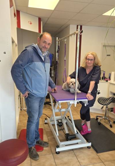 v.l.: Thomas Staudt MdL, Susanne Kelnter - Inhaberin von 