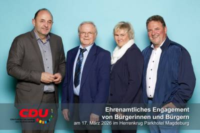 v.l. Thomas Staudt MdL, Klaus-Dieter Bauer, Edda und Frank Kunde 
Foto: Raik Weber