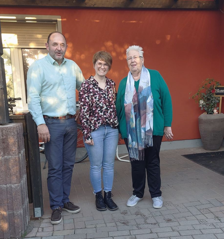 v.l. Thomas Staudt MdL, Elisa Jubert, Marlies Khn