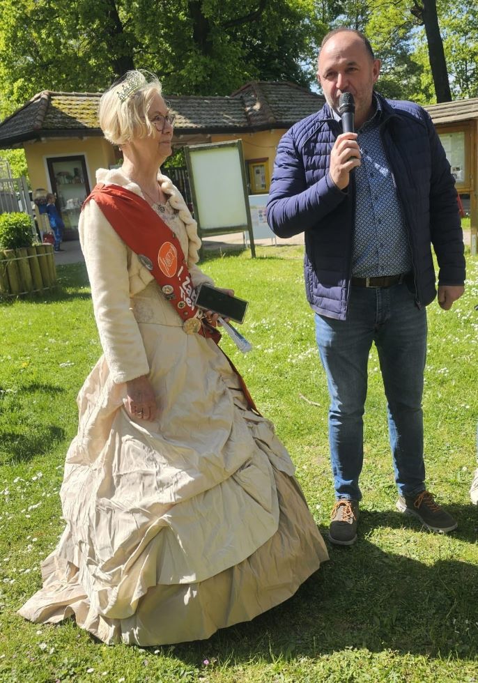 Er�ffnung des Tierparkfestivals
v.l. Vorsitzende Sieglinde G�bel und Thomas Staudt MdL